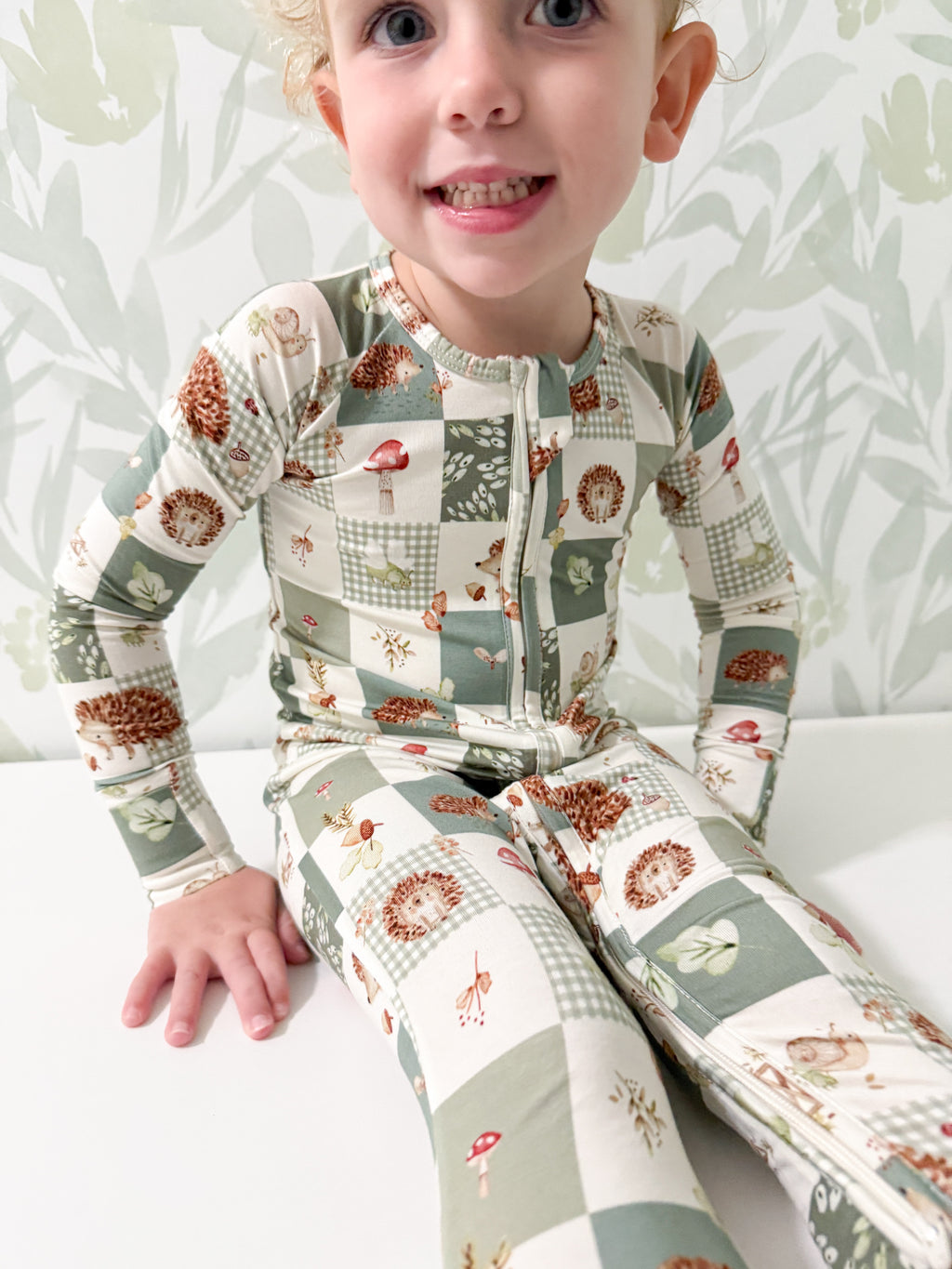 Bamboo Baby Zippy Pajamas – Soft Harvest Hedgehogs Print Sleeper