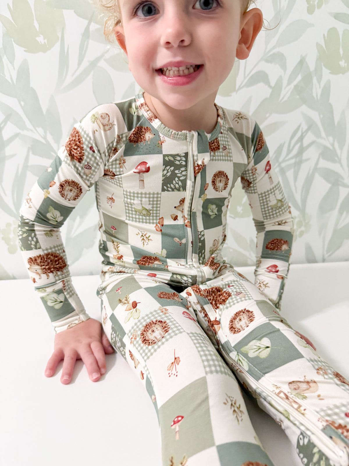 Bamboo Baby Zippy Pajamas – Soft Harvest Hedgehogs Print Sleeper