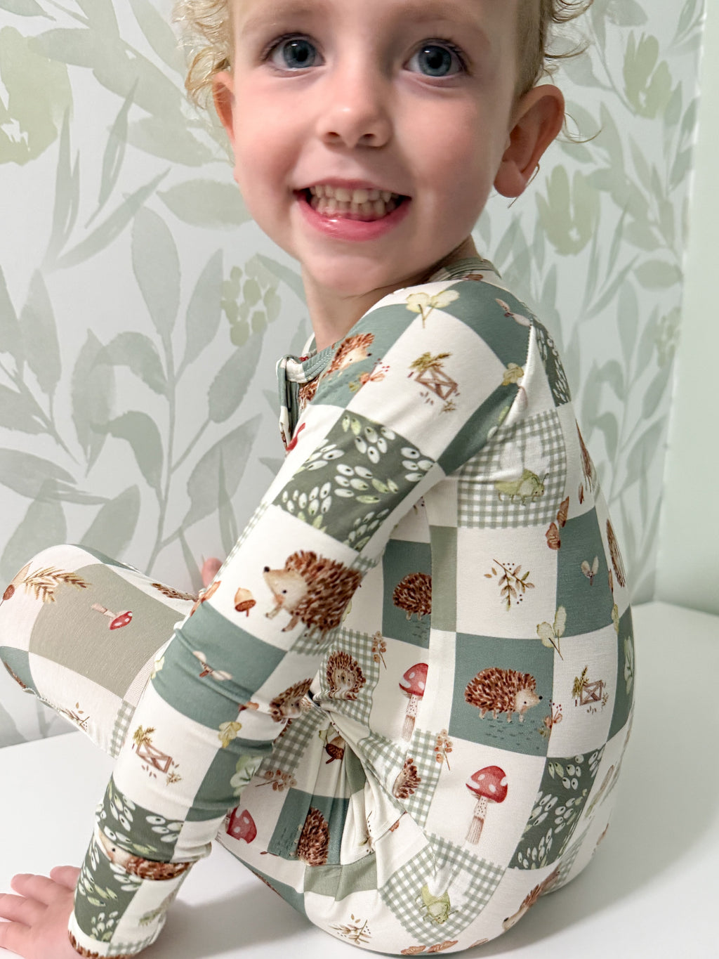 Bamboo Baby Zippy Pajamas – Soft Harvest Hedgehogs Print Sleeper
